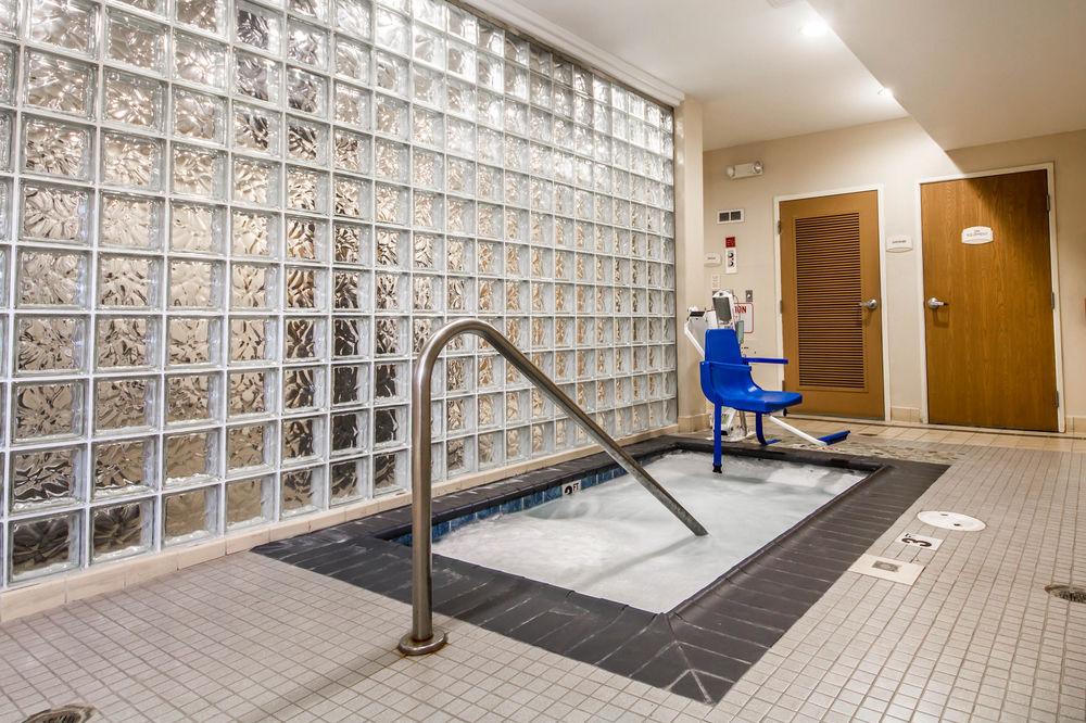 Comfort Inn & Suites Oakland Airport Экстерьер фото