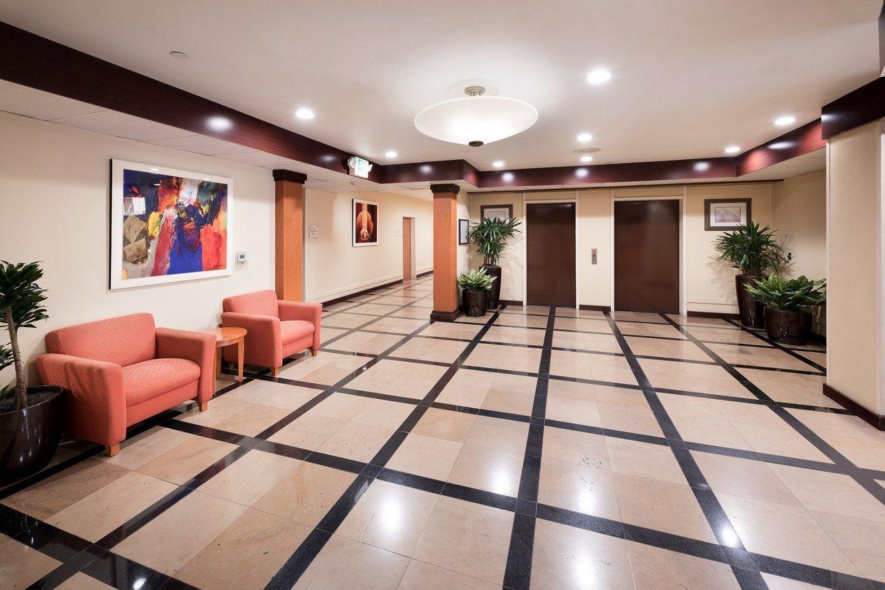 Comfort Inn & Suites Oakland Airport Экстерьер фото