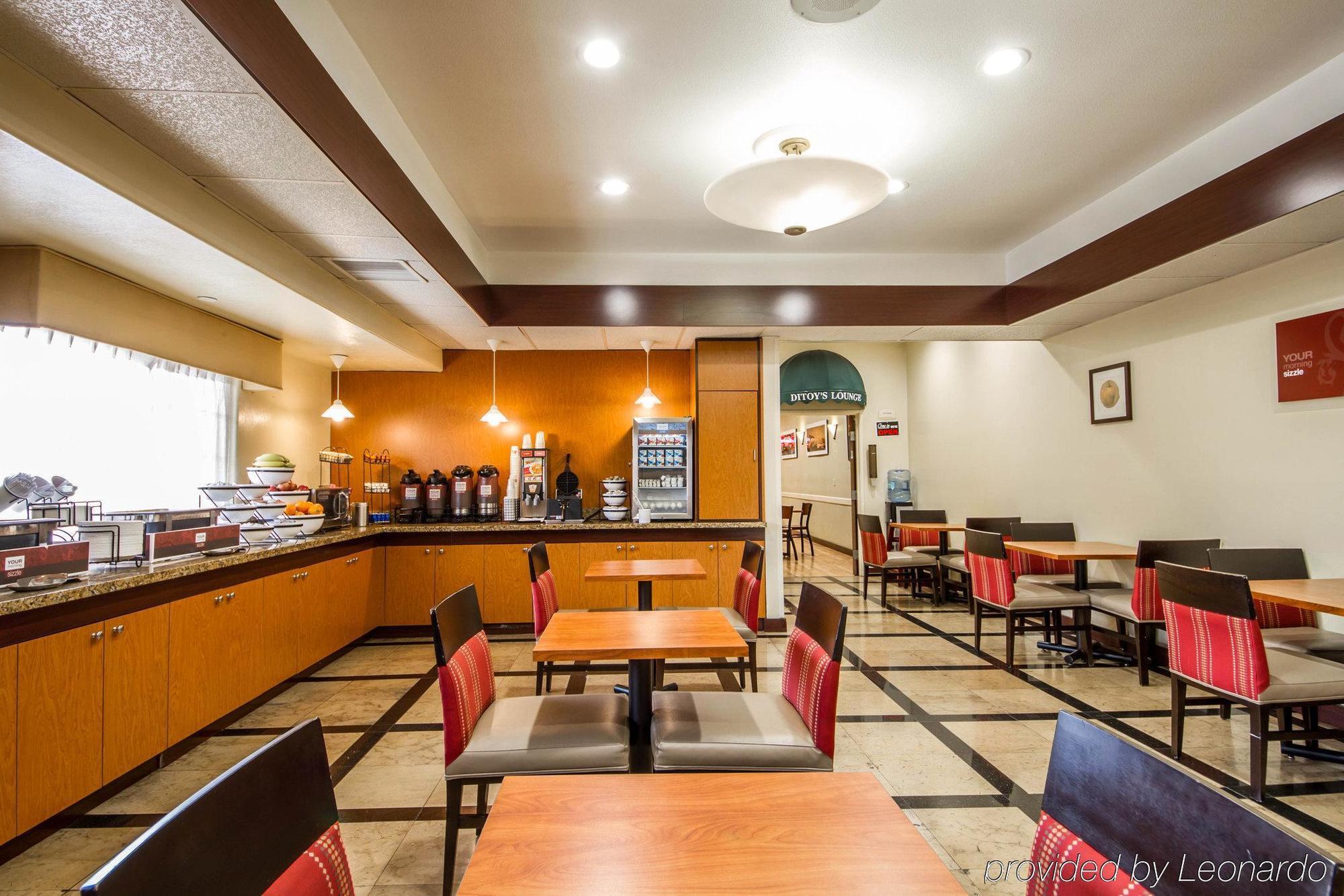 Comfort Inn & Suites Oakland Airport Экстерьер фото