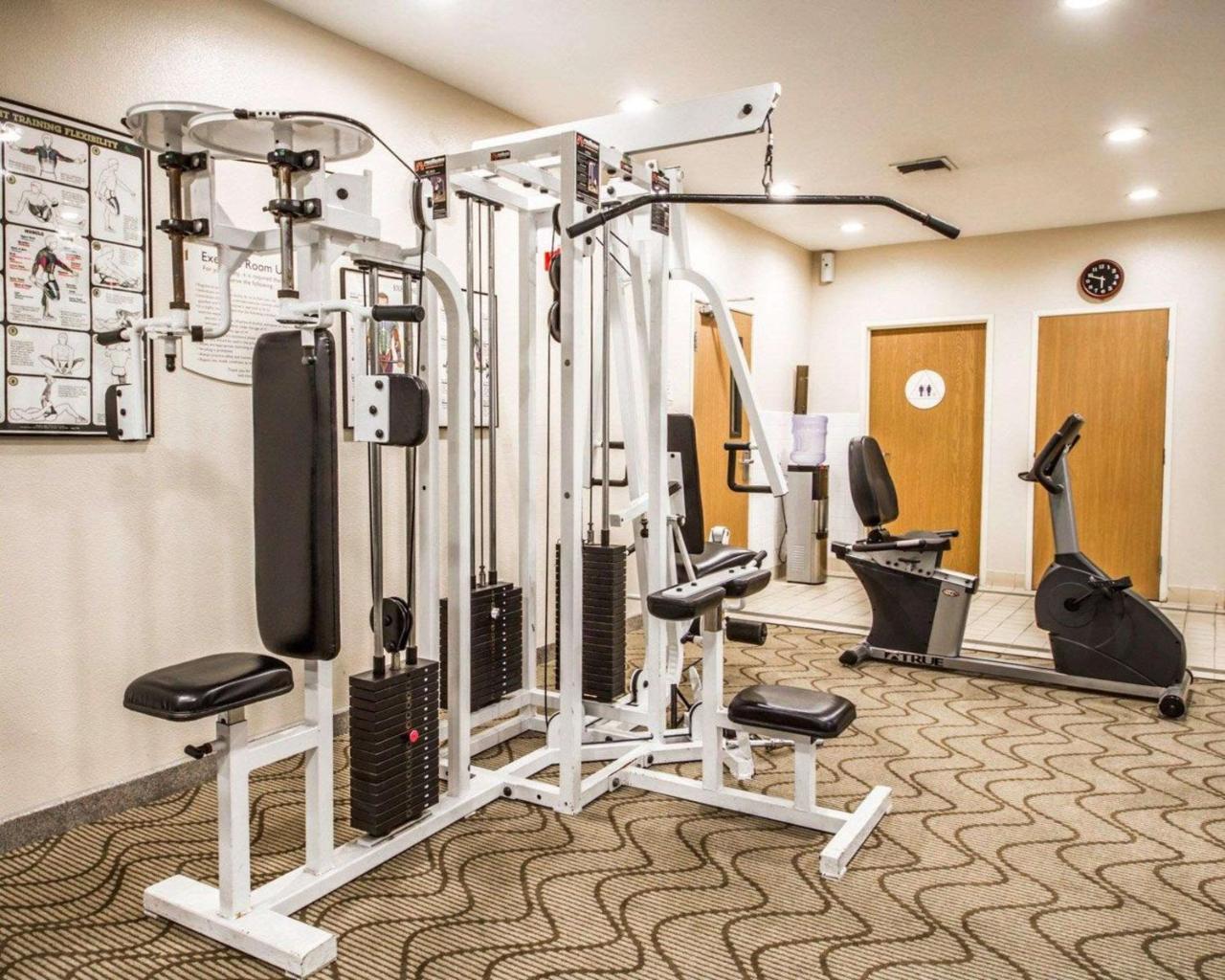 Comfort Inn & Suites Oakland Airport Экстерьер фото